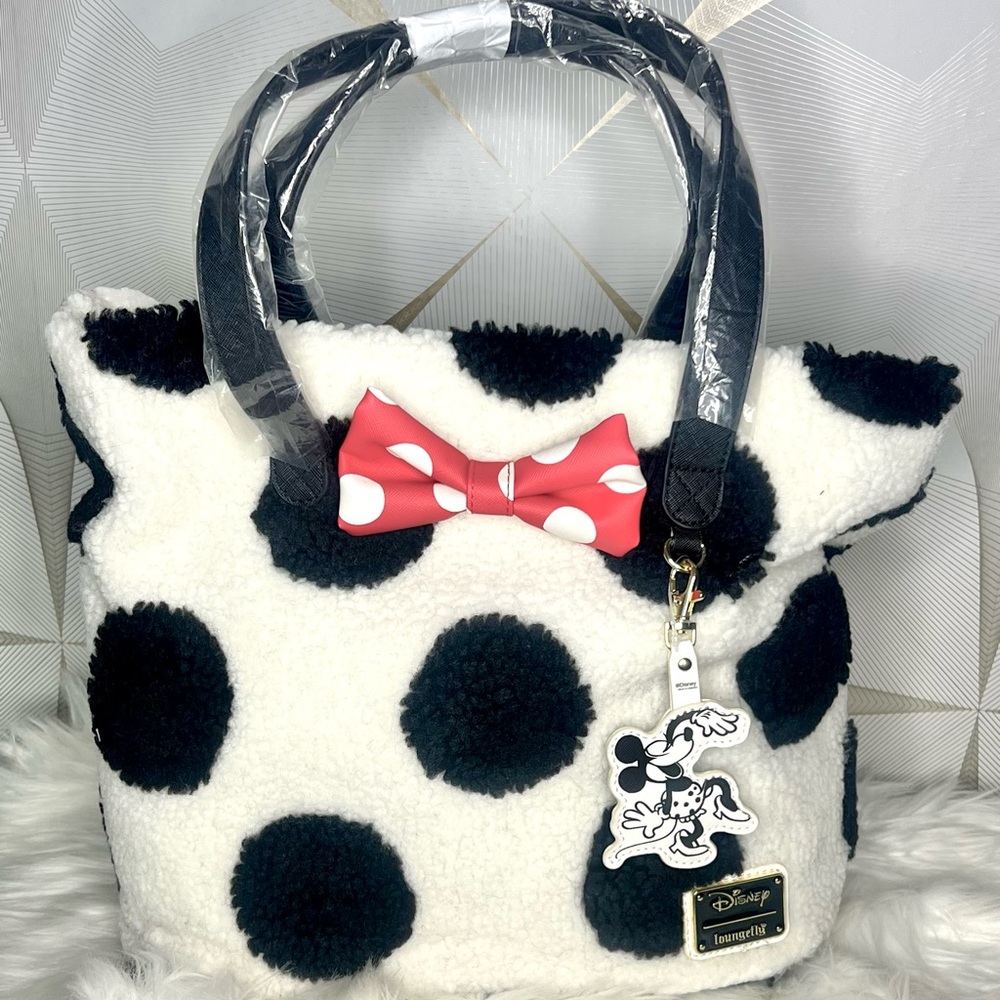 •SOLD• Disney Loungefly Minnie ‘Rocks the Dots’ Sherpa Tote / Crossbody Bag NWT